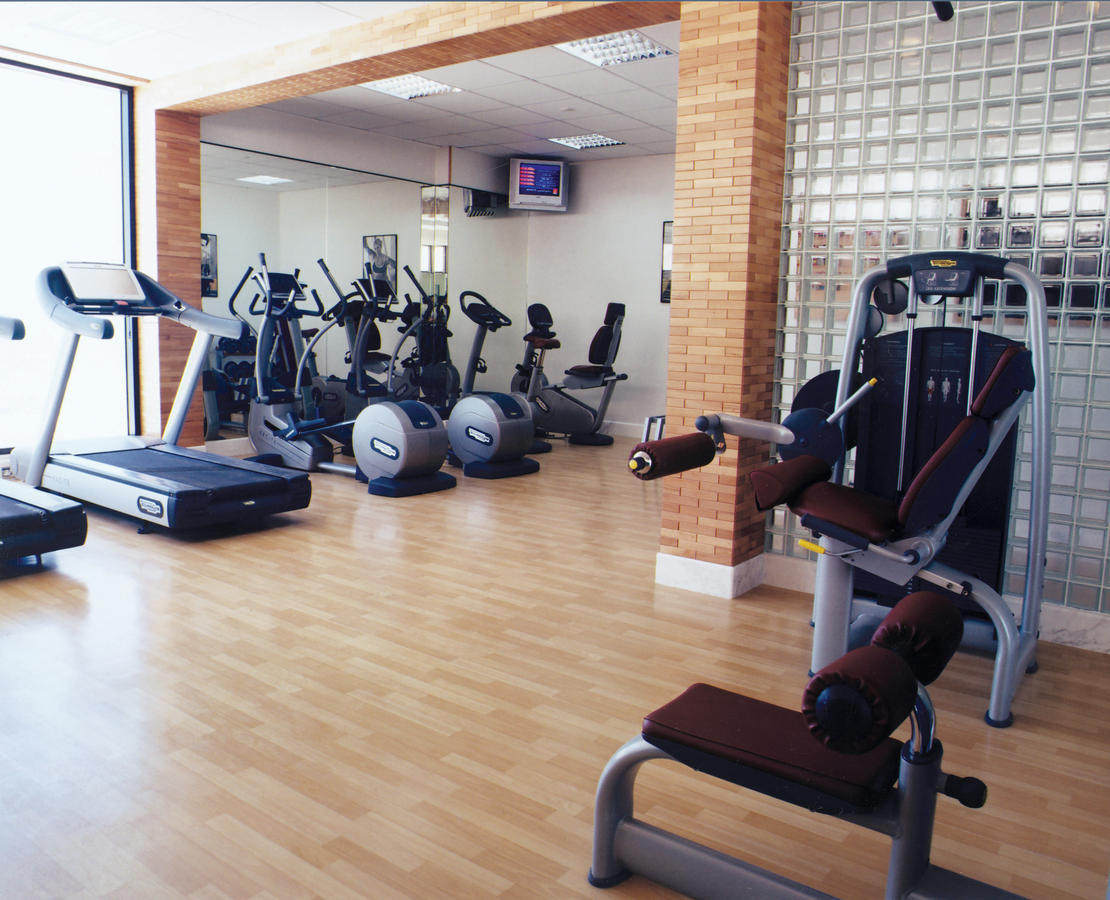 Elite Tower Apartment Sanabis Екстериор снимка